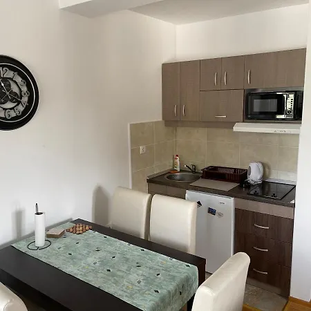 Zlatiborski Konaci, K15-8 Apartman Zlatibor