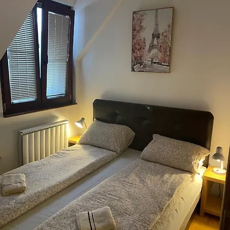 Zlatiborski Konaci, K15-8 Apartman Zlatibor